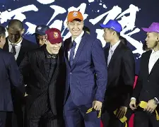 关于赛地聚焦——CBA季后赛今夜热度飙升，芝加哥公牛回应争议，目标明确，年轻球员得到机会的信息-九游娱乐