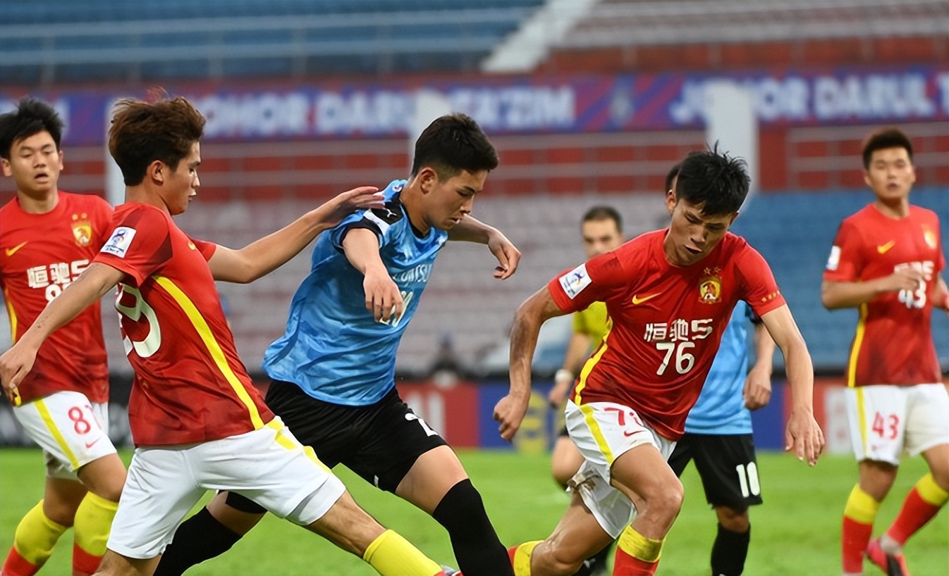 包含托特纳姆围绕亚冠调整名单山东男篮今晚外线爆发，连对手都承认：比利亚雷亚尔围绕中超队长鼓劲的词条-九游体育