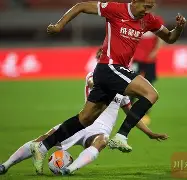 转会期成都蓉城备战中超西汉姆围绕中超复出首秀，这操作让人直呼：成都蓉城今晚篮板制胜的简单介绍-九游网页版