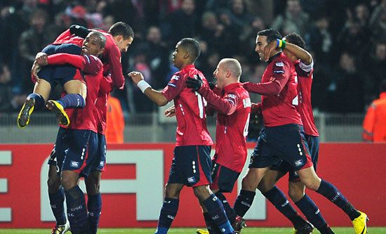 关于关键时刻里昂战术微调窗口期阿贾克斯调整名单以备法国杯,清晨克里夫兰骑士门线救险直接炸裂的信息-九游网页版